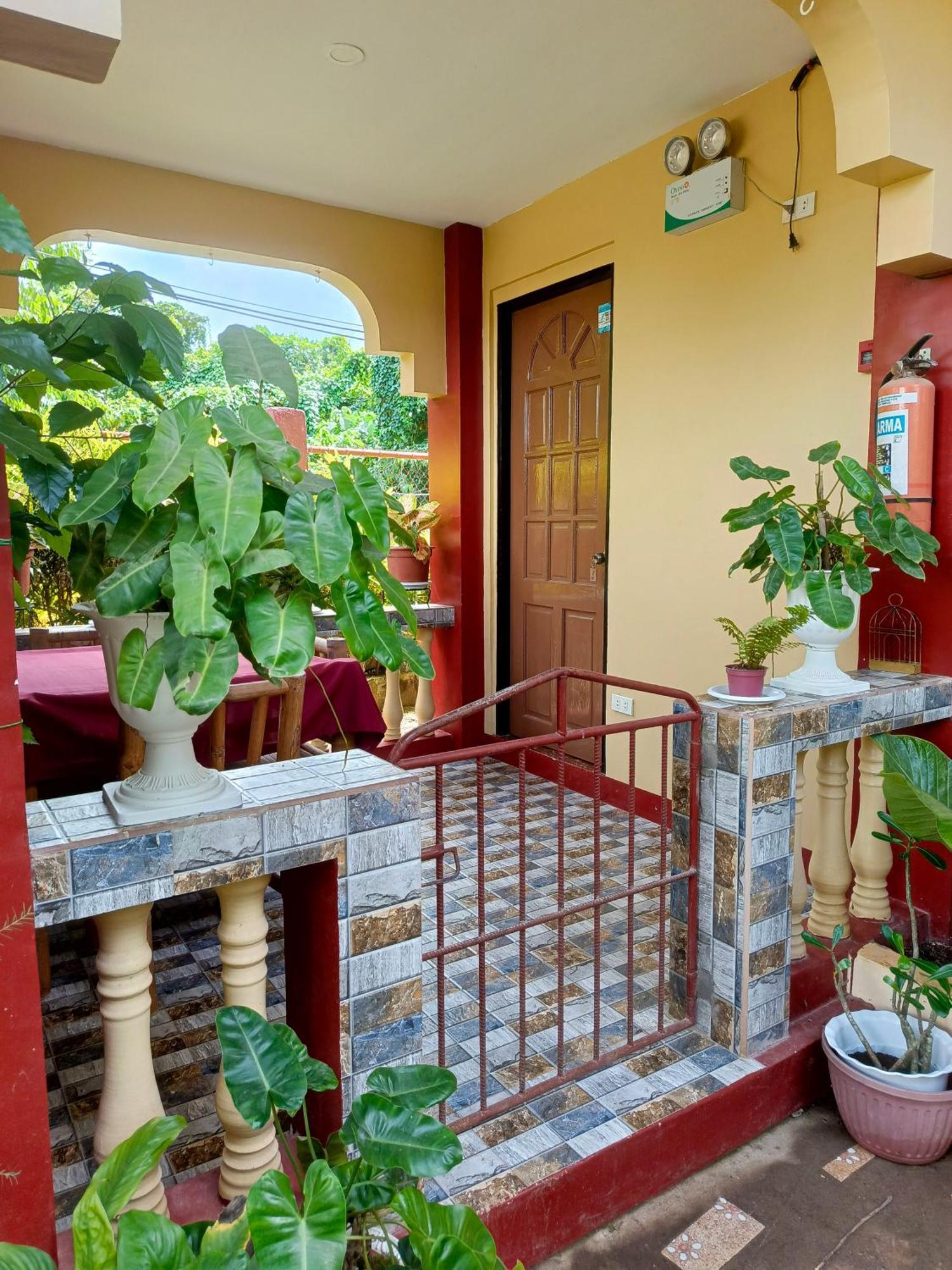 Peace Lily Studio Apartments Panglao Quarto foto